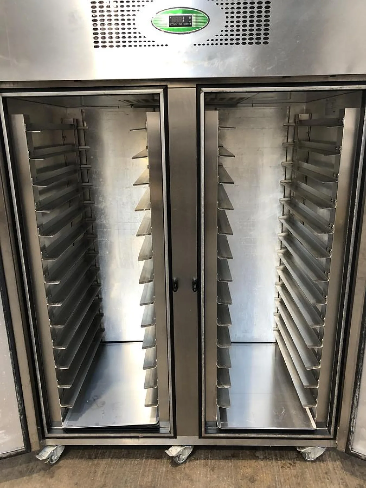 Fosters Double Door Fridge, To take 18" x 30" Tray Size - 7