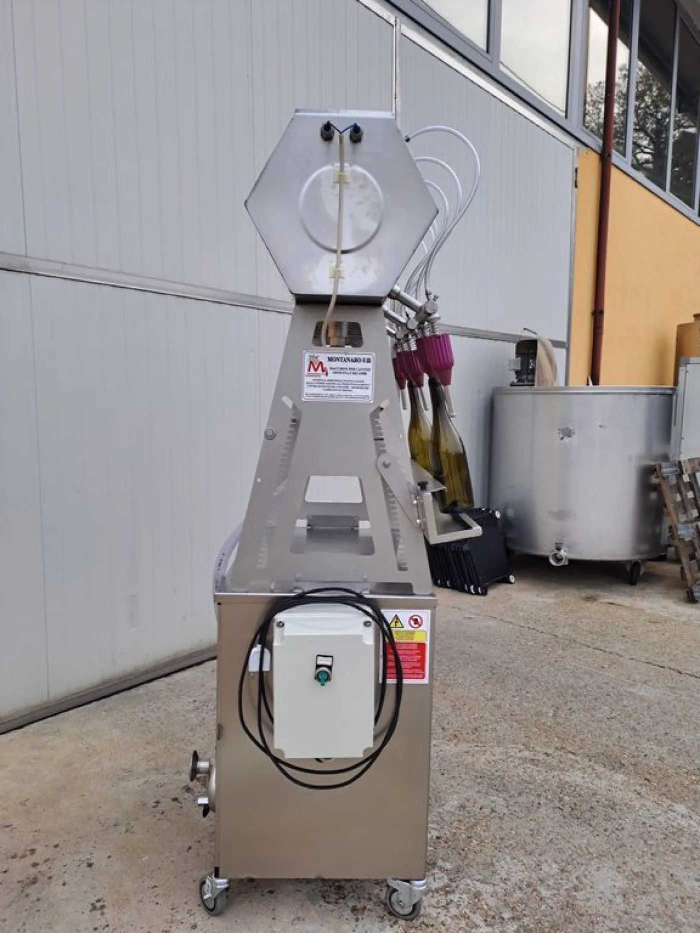 IN-LINE FILLER 6 NOZZLES FIRM MF IN STAINLESS STEEL ON WHEELS, SECOND HAND MACHINE - 5