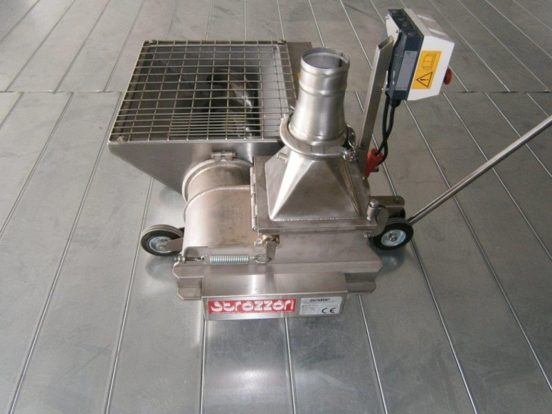STAINLESS STEEL VOLUMETRIC ROTOR PUMP STRAZZARI SERIE G6-220 NEW MACHINE