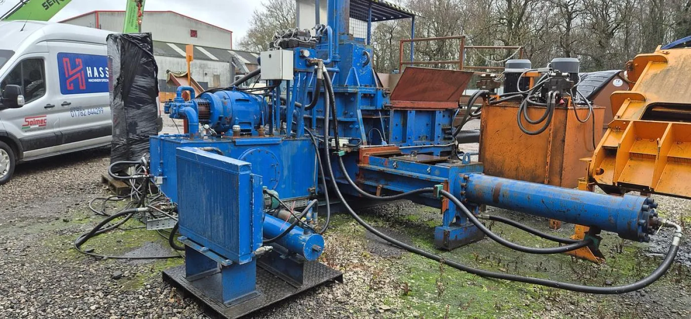 Harris TGS 25 Baler - 3