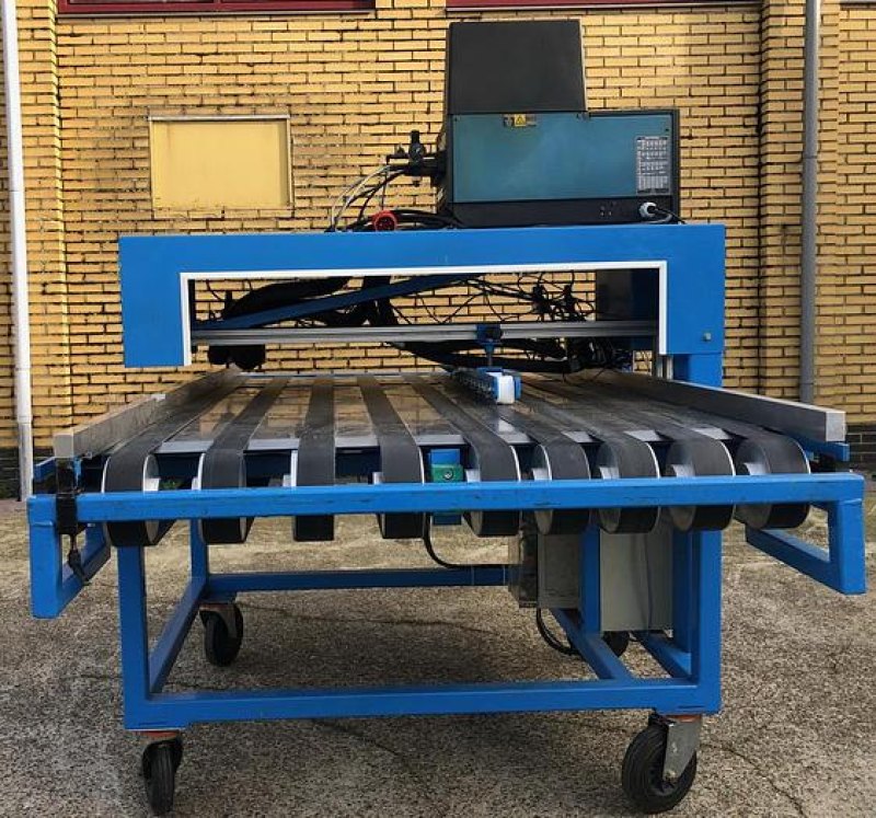 Nordson Conveyer