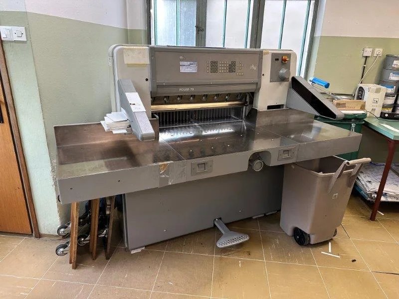 Polar 78 ES cutting machine