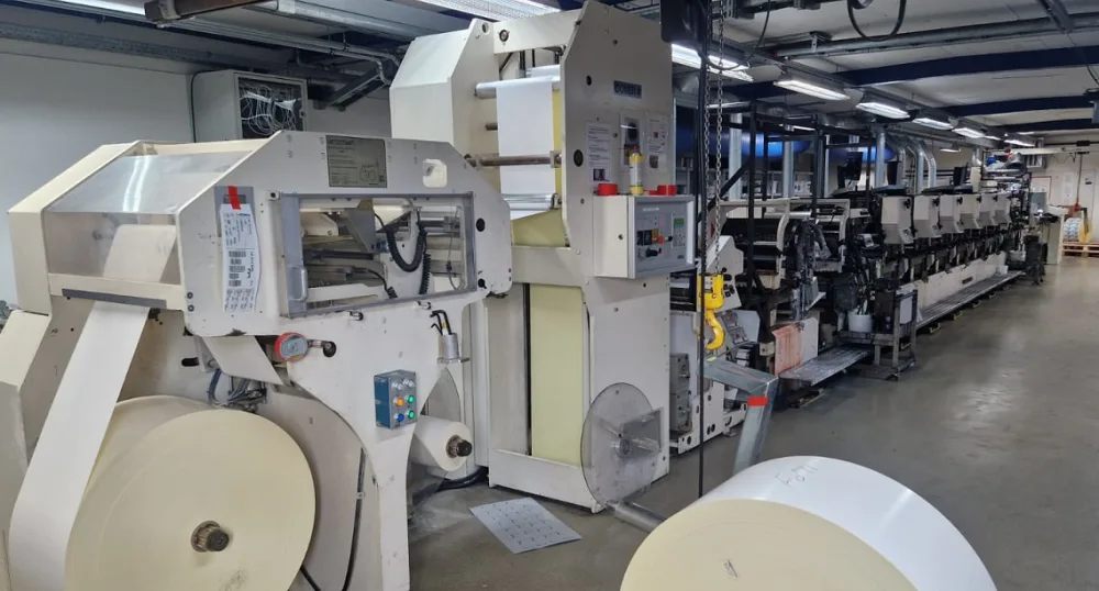 2003 Nilpeter MO3300