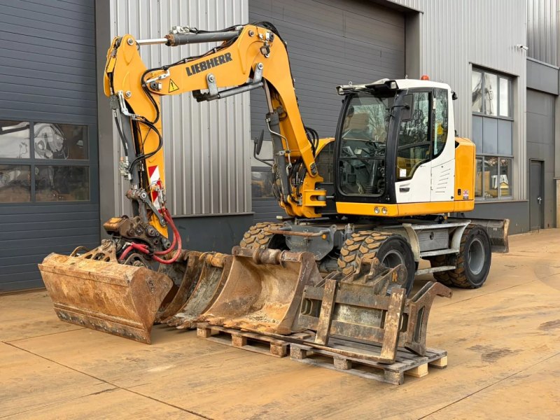 Liebherr 910 Compact