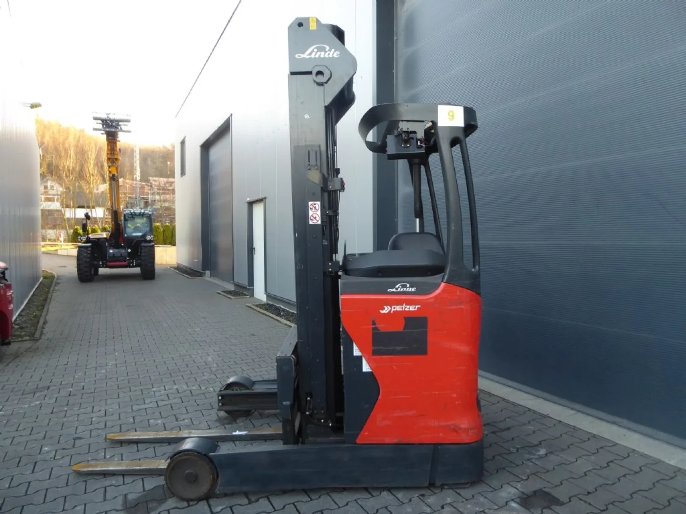 Linde R16-01 - 3