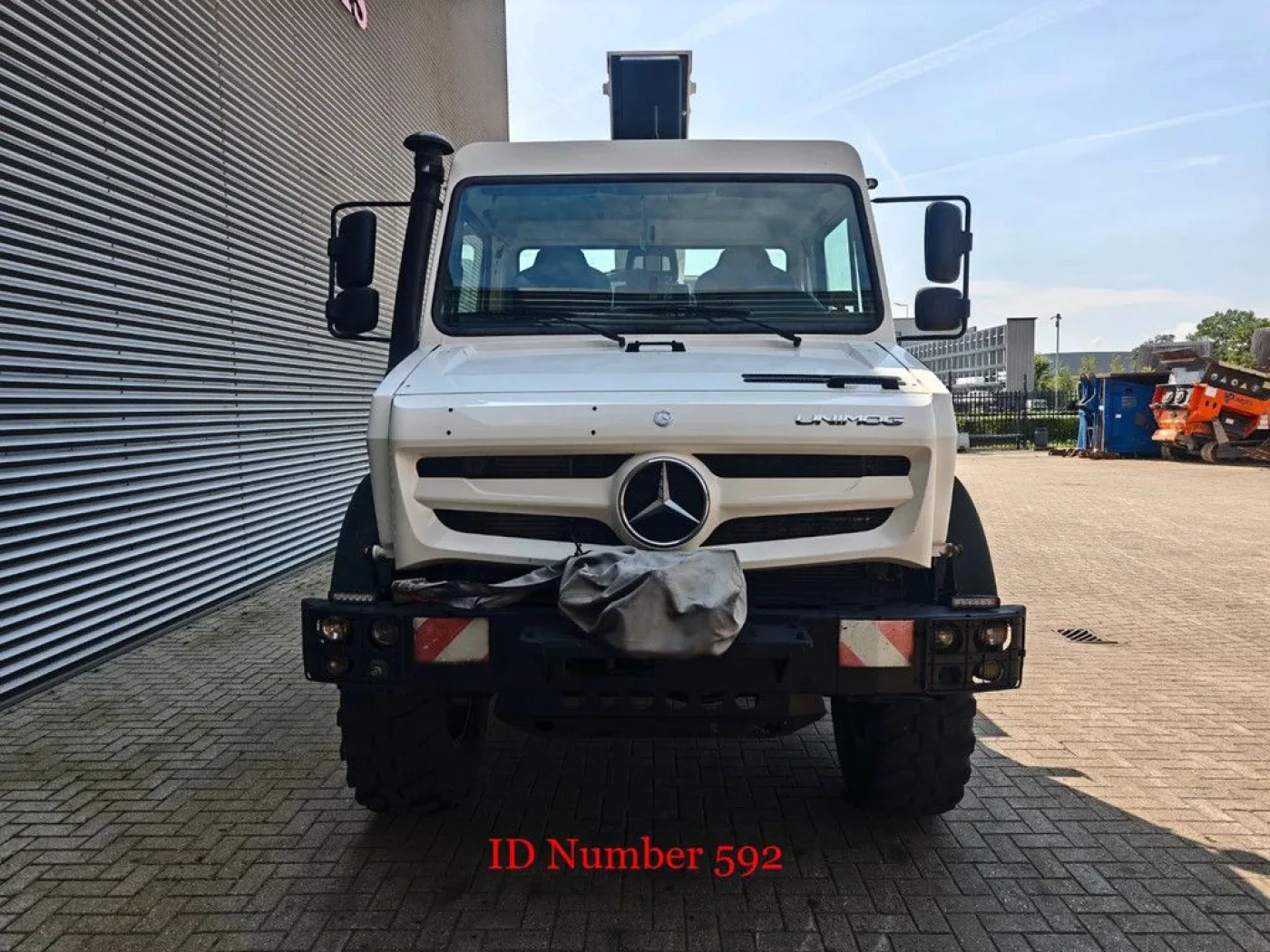 Unimog U4023 4x4 Isoli PT180 Winch! - 8