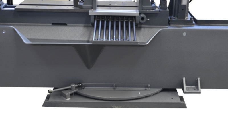 Bekamak Bandsäge Bandsägemaschine Doppelsäulenführung Halbautomat BandsägehalbautomatBandsägehalbautomat