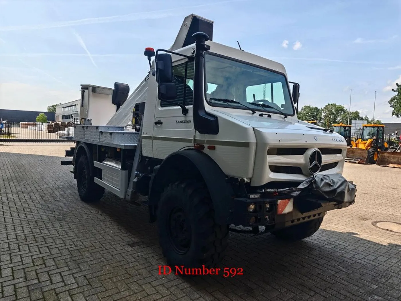 Unimog U4023 4x4 Isoli PT180 Winch! - 7