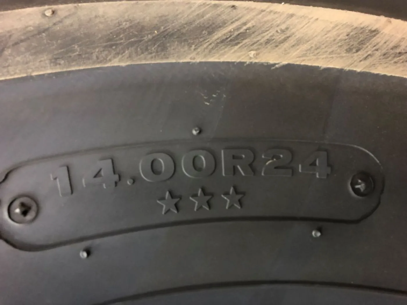Bridgestone 14.00 R24 - 6