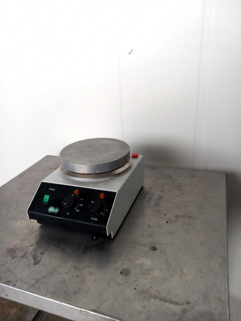 AGITATORE MAGNETICO CON PIASTRA RISCALDANTE – FALC – MOD. F70