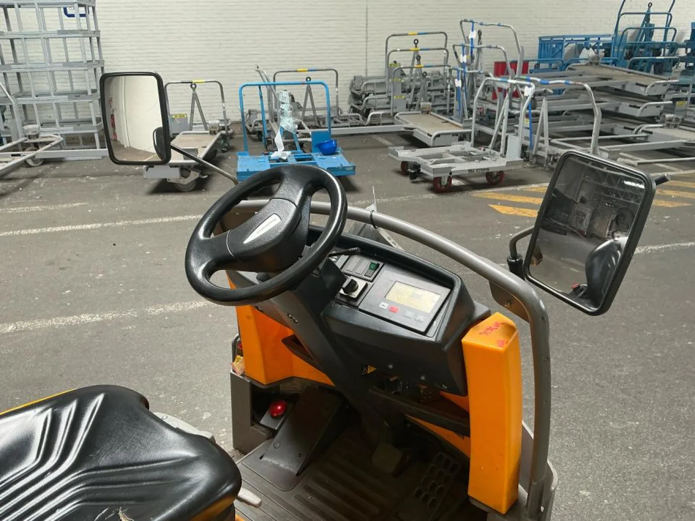 2017 Jungheinrich Tow tractor - 8