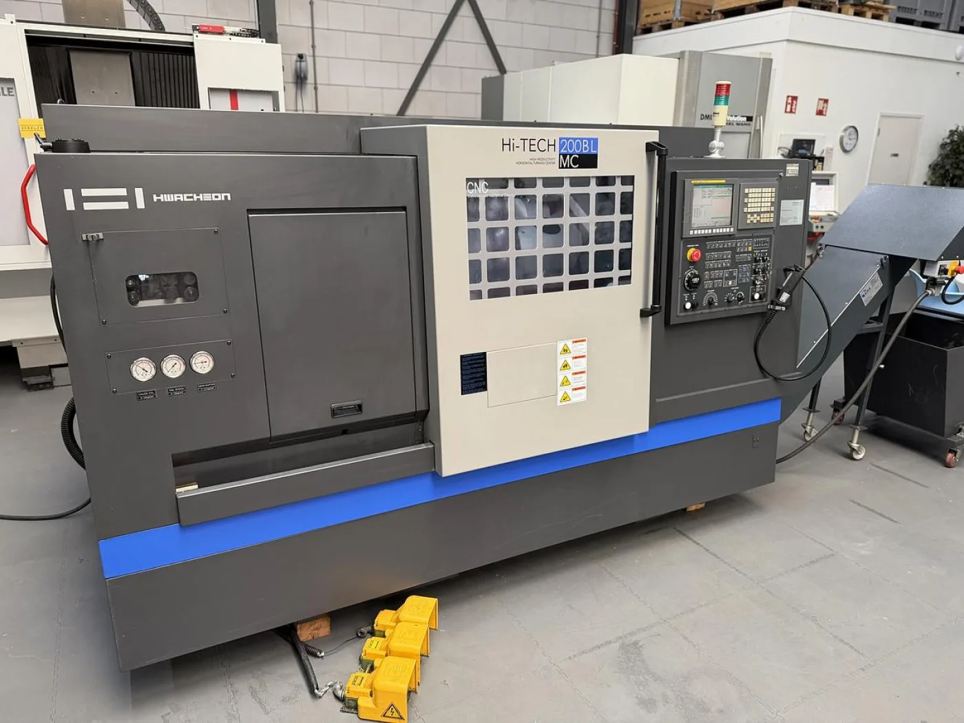 HWACHEON HI-TECH 200BL MC - 3