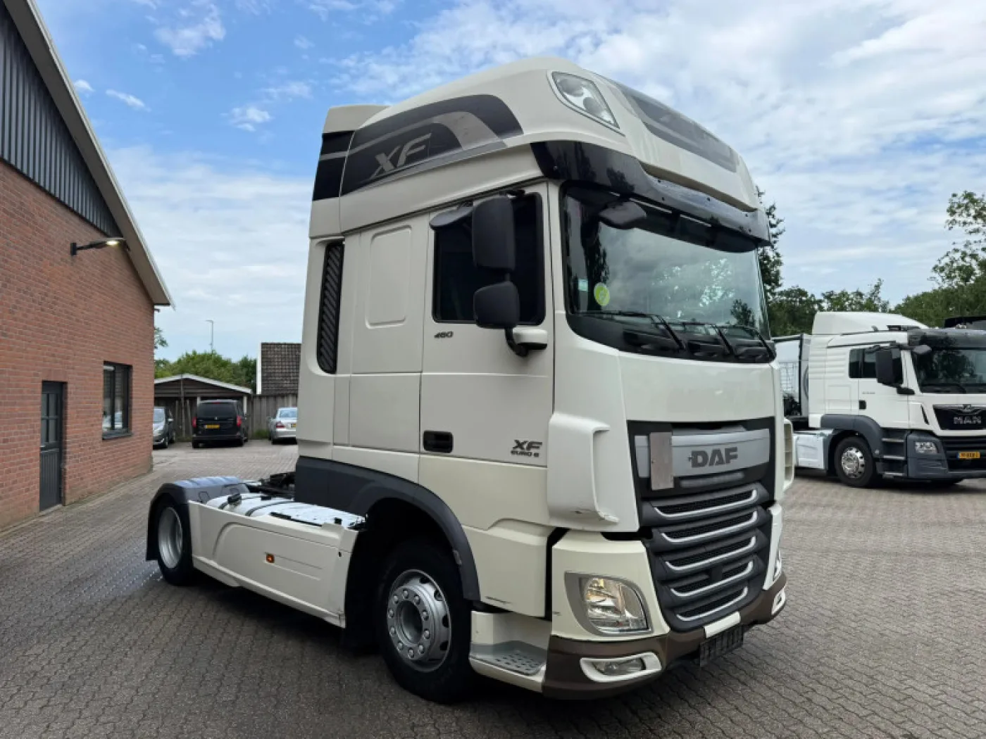 DAF XF 460 SSC Super Space Retarder 2X Tank - 4