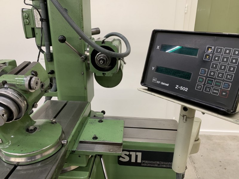 SCHLEIFMASCHINE “DECKEL” TYP S-11