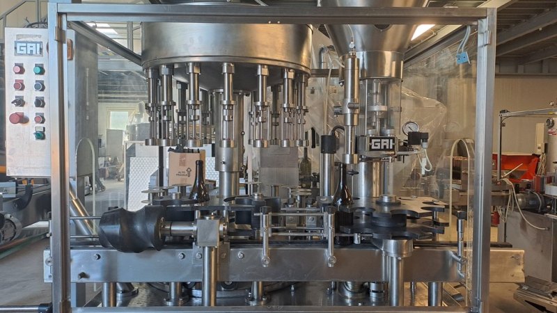 MONOBLOCK GAI 16/1 IN STAINLESS STEEL, WITH CONVEYOR BELT AND BOTTLE FINAL PLATE, SECOND-HAND MACHINE