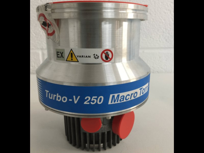 Varian Macro Torr Turbo V250 Vacuum Pump