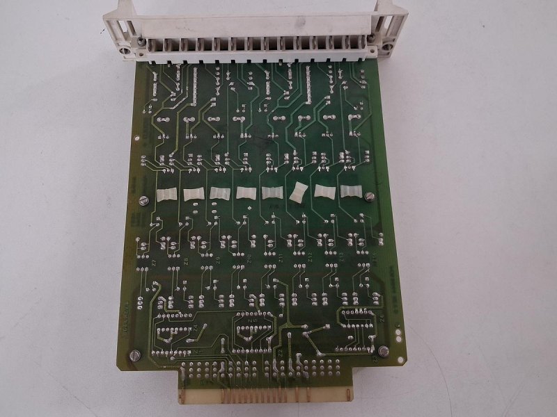Gould Modicon B644 8-Channel Digital Input Module