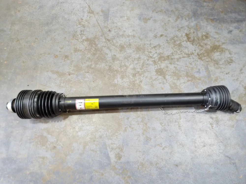 Spearhead Multicut 820 Input Shaft 5770211 (20 Spline tractor end)