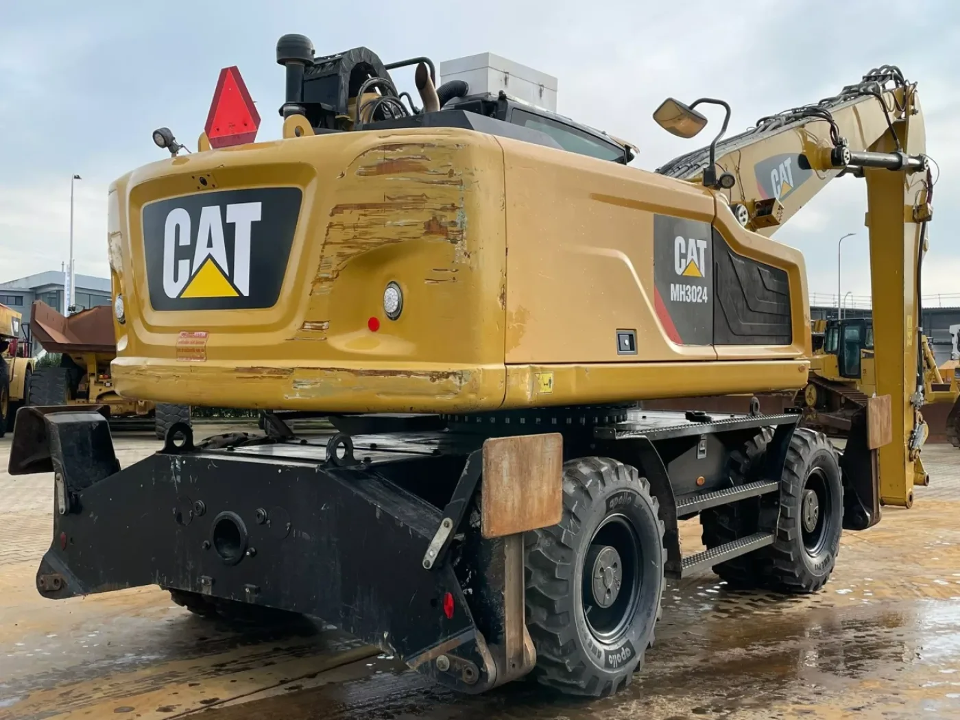Caterpillar MH3024 - 8