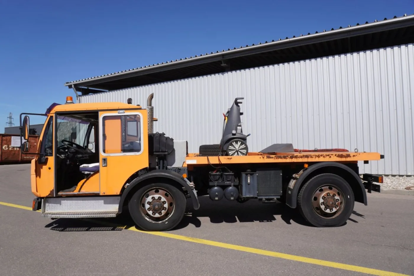 Schlepper MAN 10.220 4X4 BB L2000 () - 4