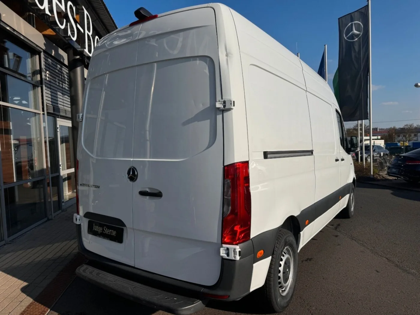 Mercedes Benz eSprinter 312 Air Conditioning Camera - 4