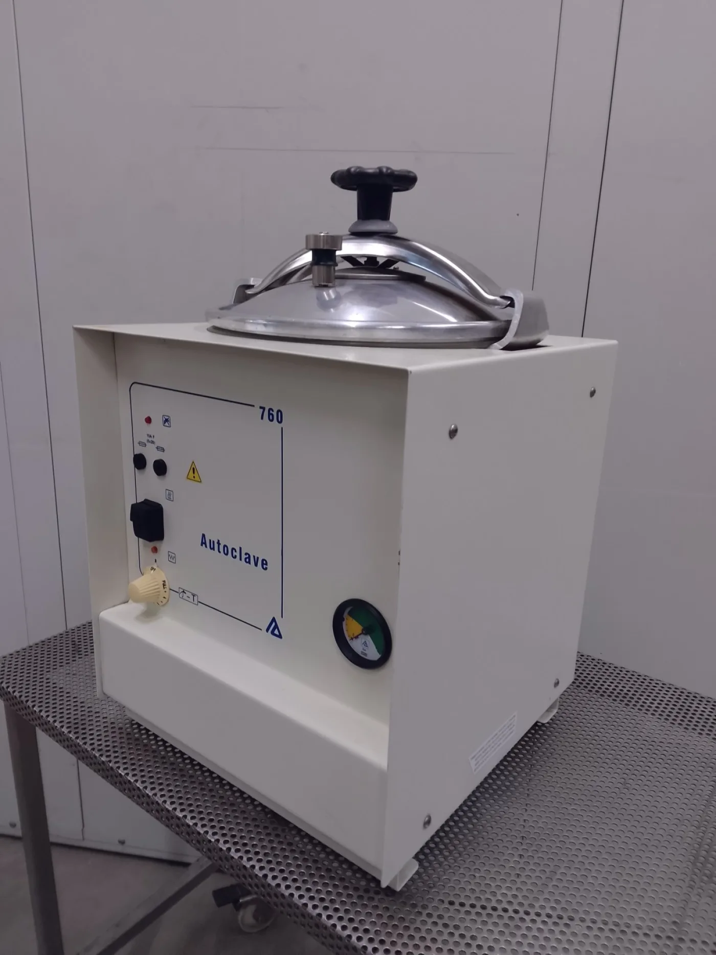 AUTOCLAVE DA BANCO DA 15 LT – ASAL – MOD. 760 - 2