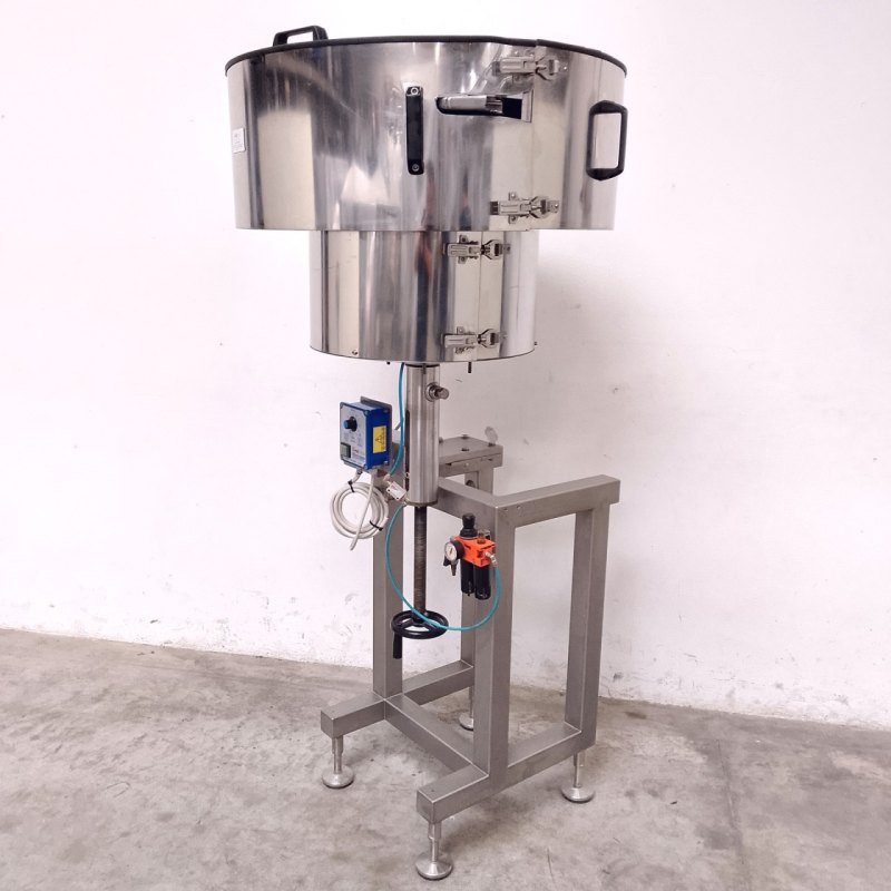 ALIMENTATORE VIBRANTE A TAZZA PER TAPPI – METECH