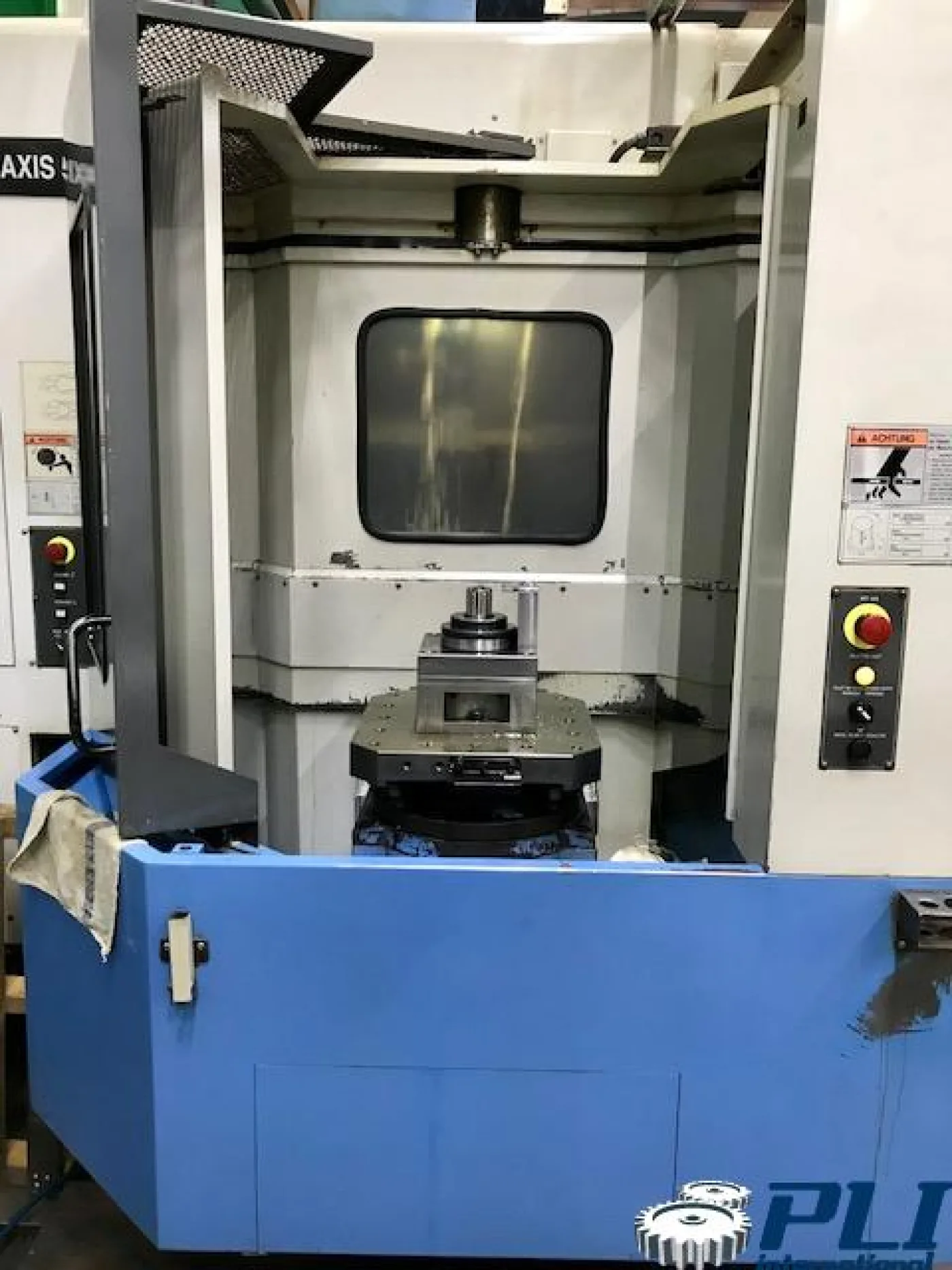 5-axis machining centre MAZAK VARIAXIS 500 - 4