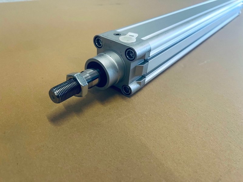 Festo DNC-50-600-PPV-A Pneumatikzylinder