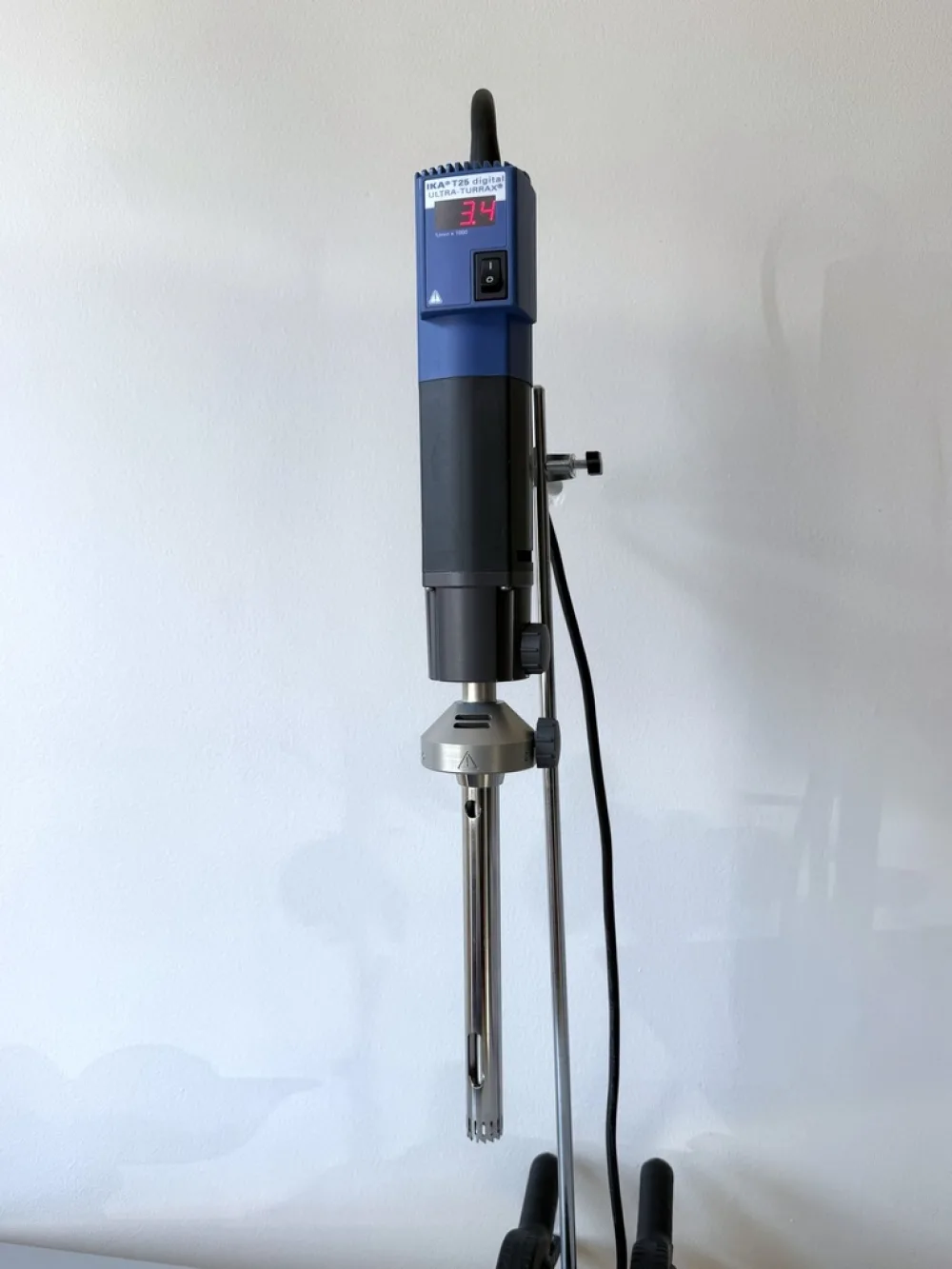 IKA T25 Digital met S100NK Dispergeer Element