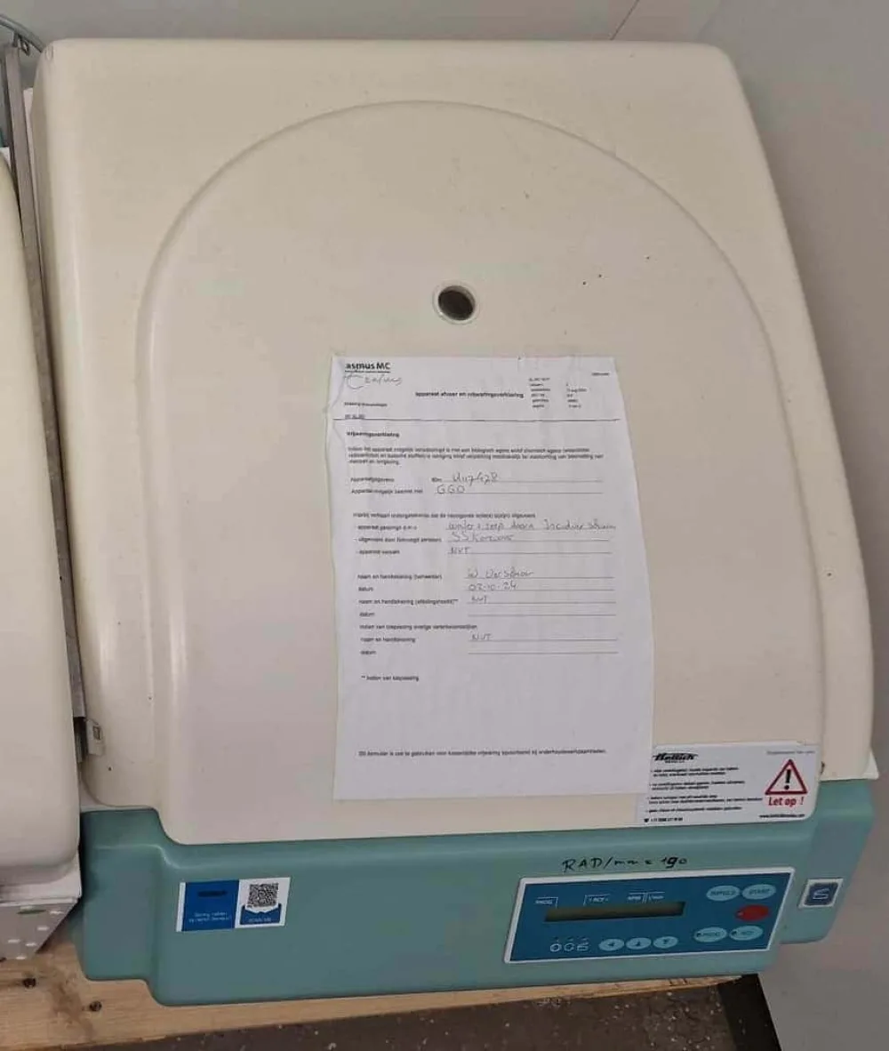 Hettich Rotanta 460 Centrifuge