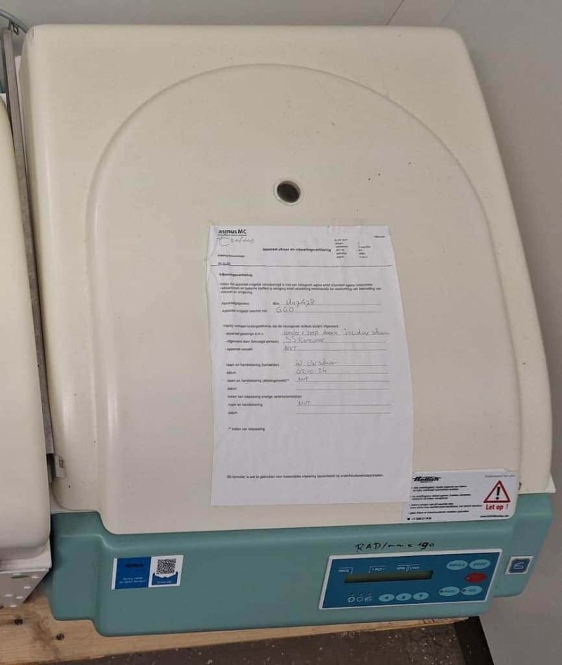Hettich Rotanta 460 Centrifuge