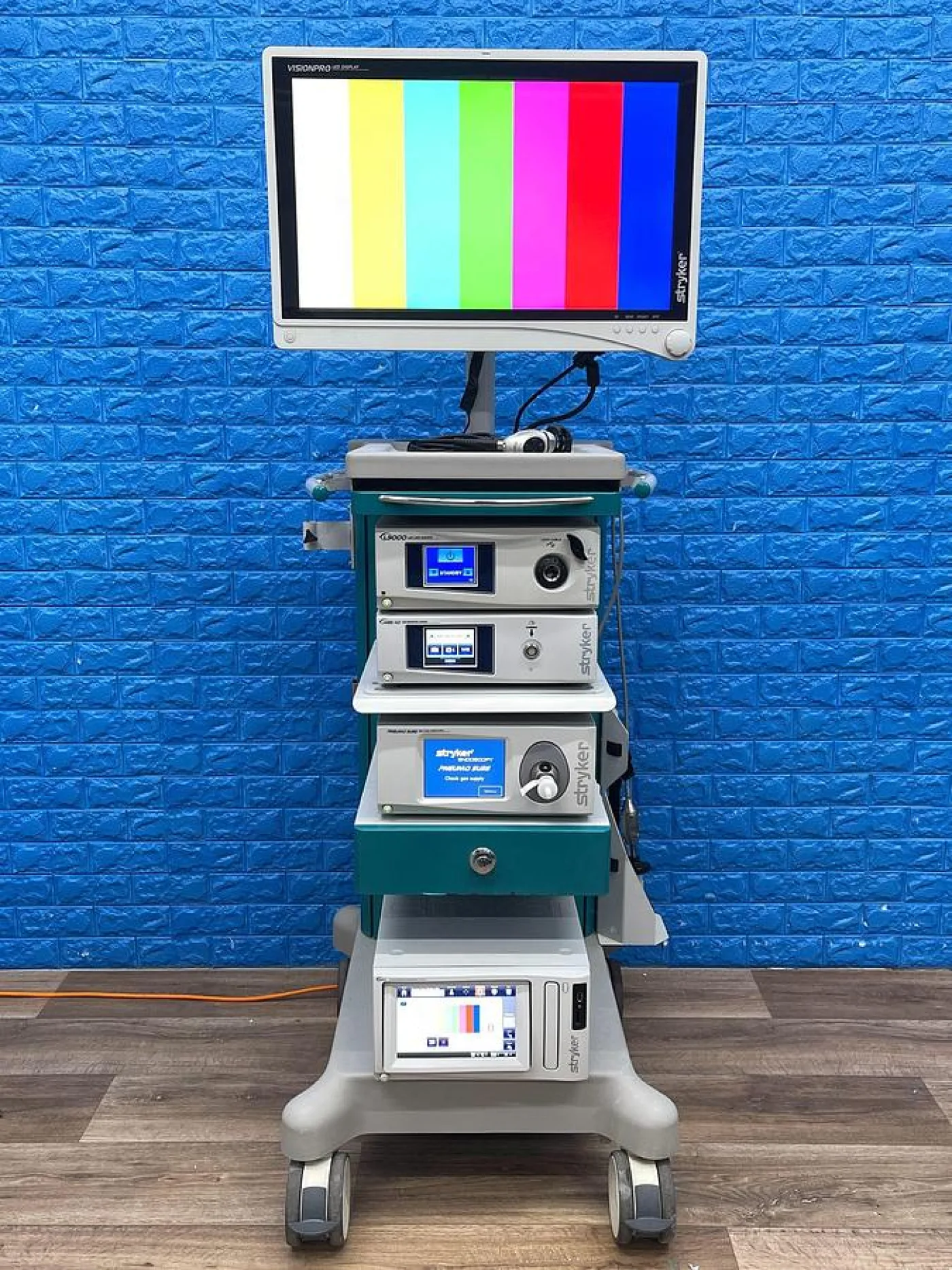 Stryker 1488 Tower Lcd Monitor YOM: 2017 - 7