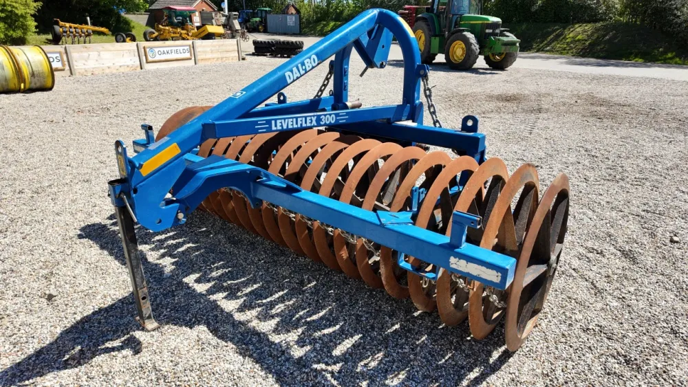 2015 Dalbo Level flex 300 3M front mounted press