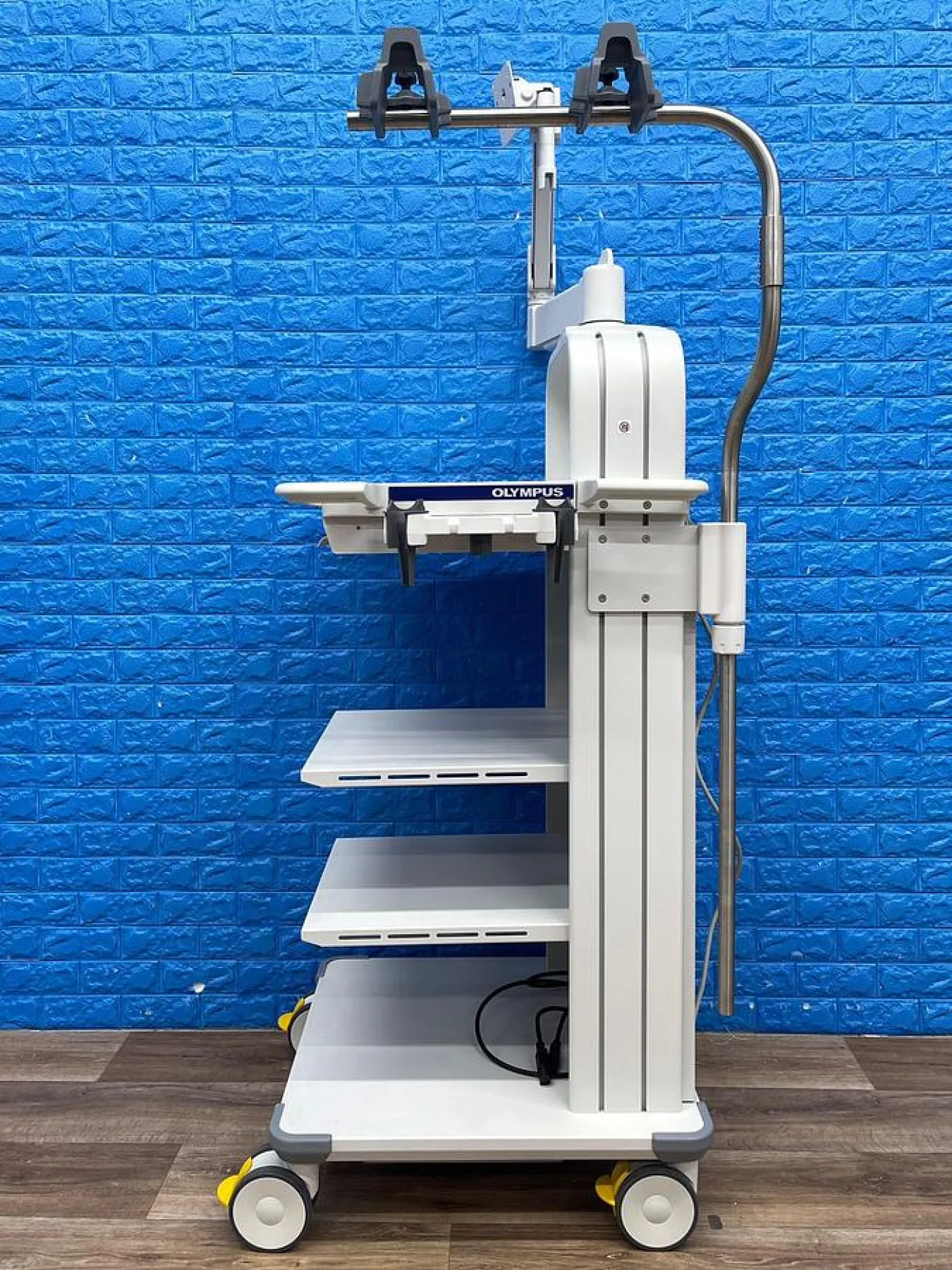 Olympus WM-NP3 Endoscopy Trolley YOM: 2021 - 5