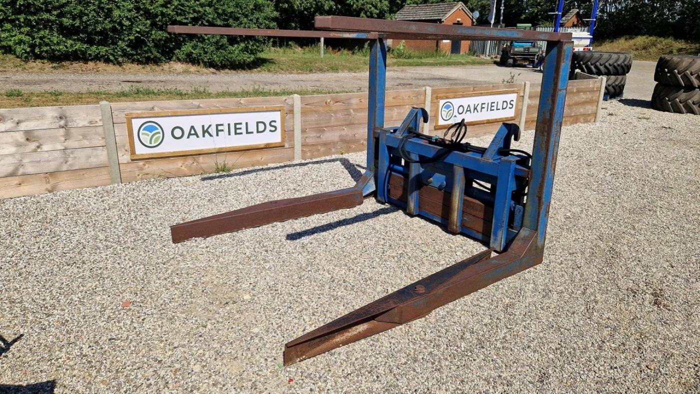 Cherry Products Bale Squeezer - 1