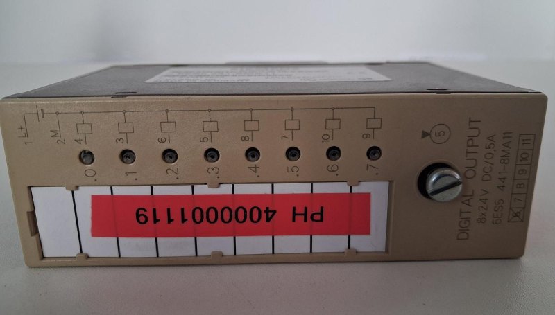 Siemens SIMATIC S5 6ES5 441-8MA11 Digital Output Module