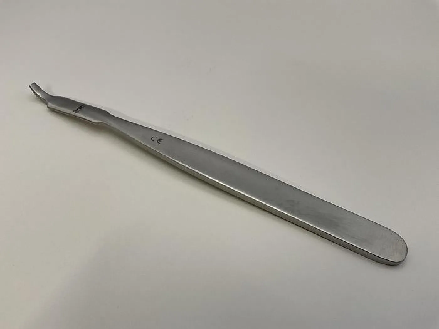 GB Medical Hohmann 8mm blade - 1