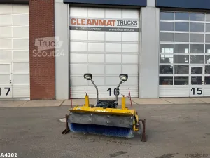 NIDO H15-150 Road sweeper