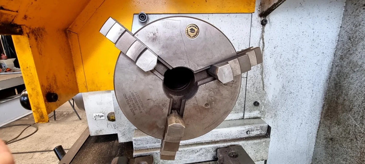 Spitzendrehmaschine C 400 TM - 6