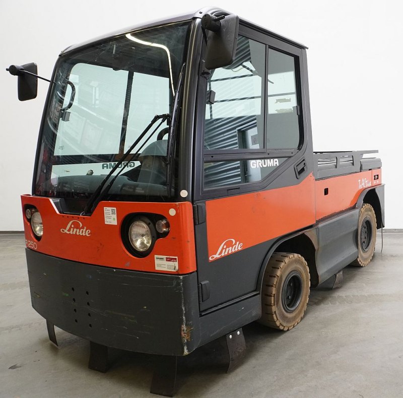 Schlepper Linde P 250 127-05 (2014)