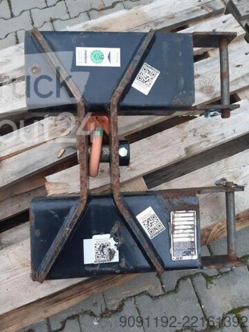 JLG FORK MOUNTED HOOK 4T 2700118