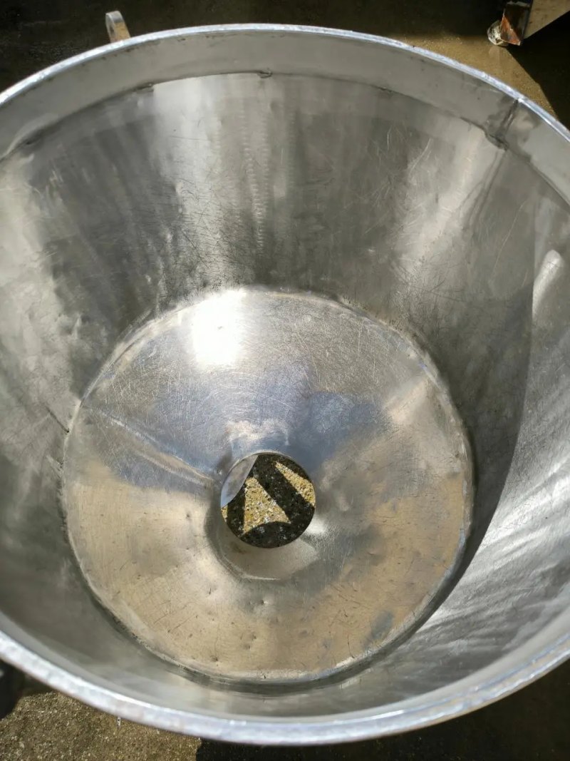 145 LITER STAINLESS STEEL TANK
