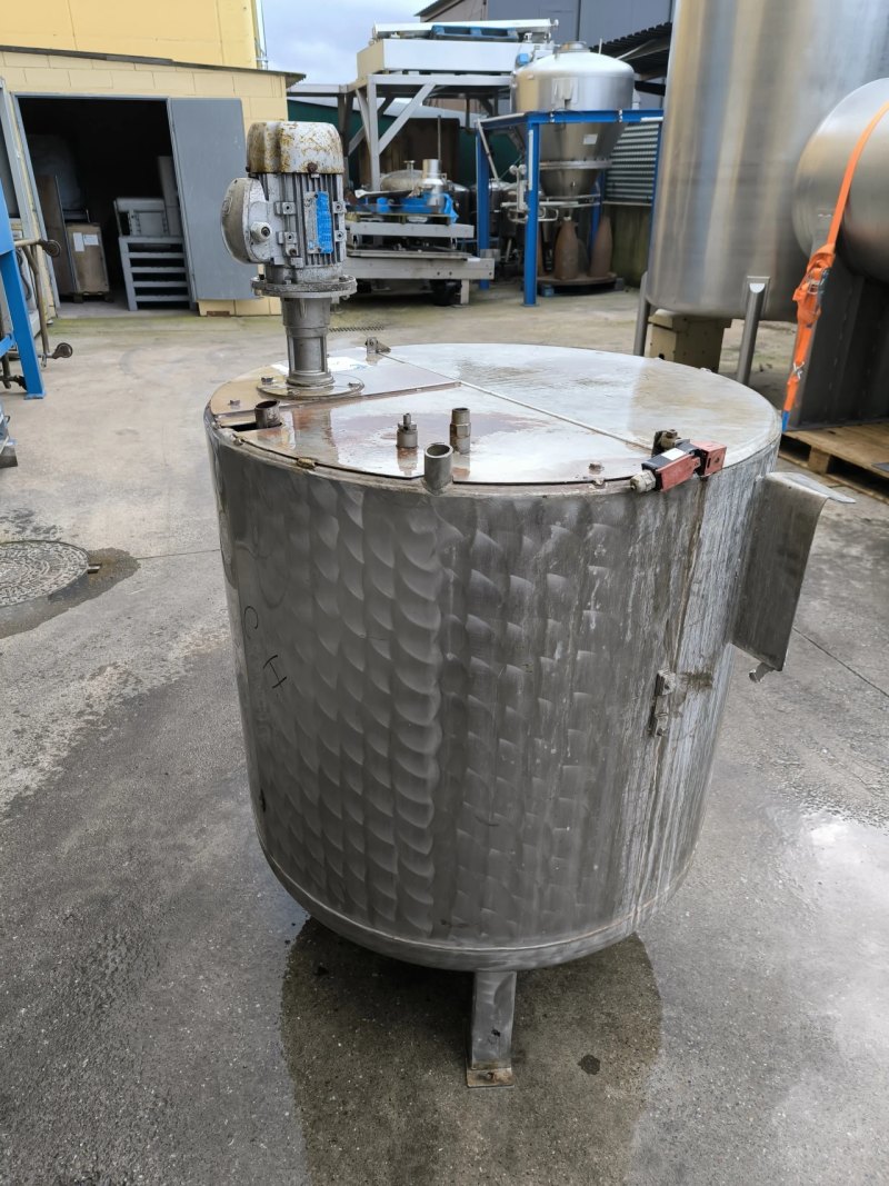 316 STAINLESS STEEL TANK OF 510 LITRES WITH AGITATION