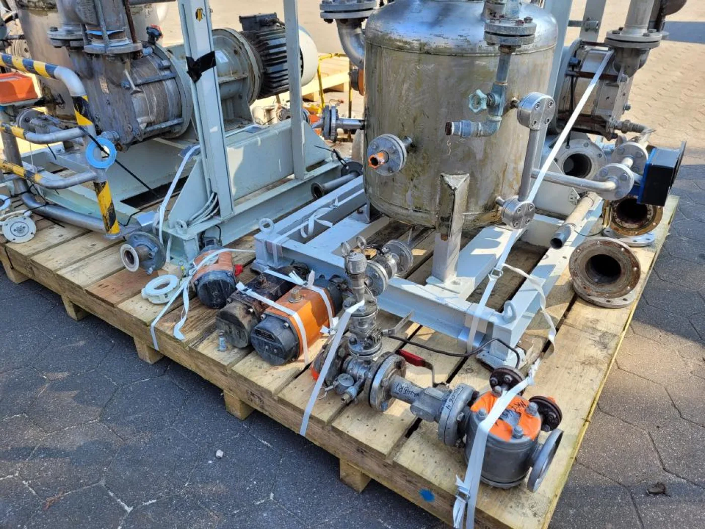 Sulzer Burckhardt processing pump lines - 6