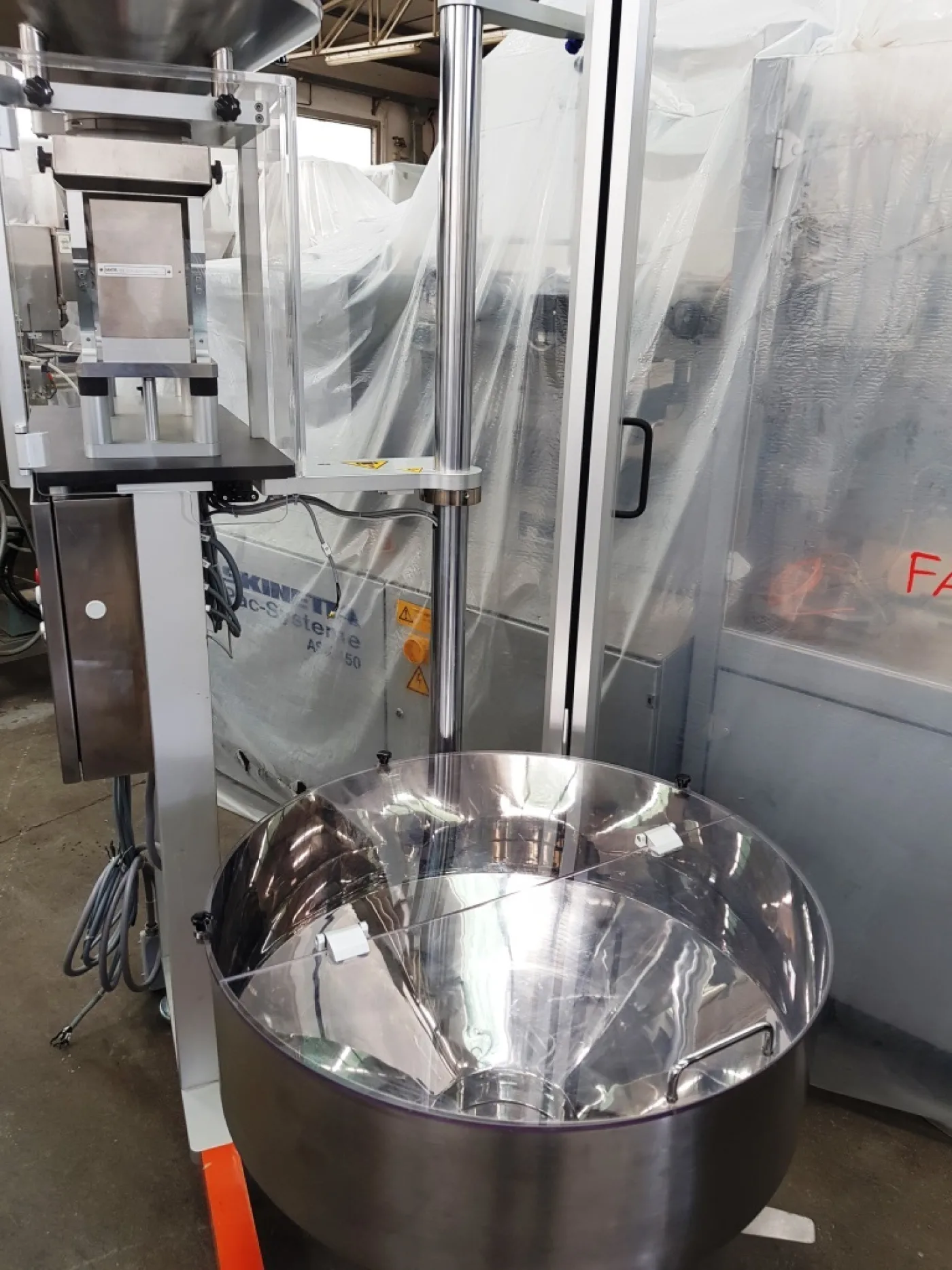 ELEVATORE ALIMENTATORE PER CAPSULE COMPRESSE – CAM - 5