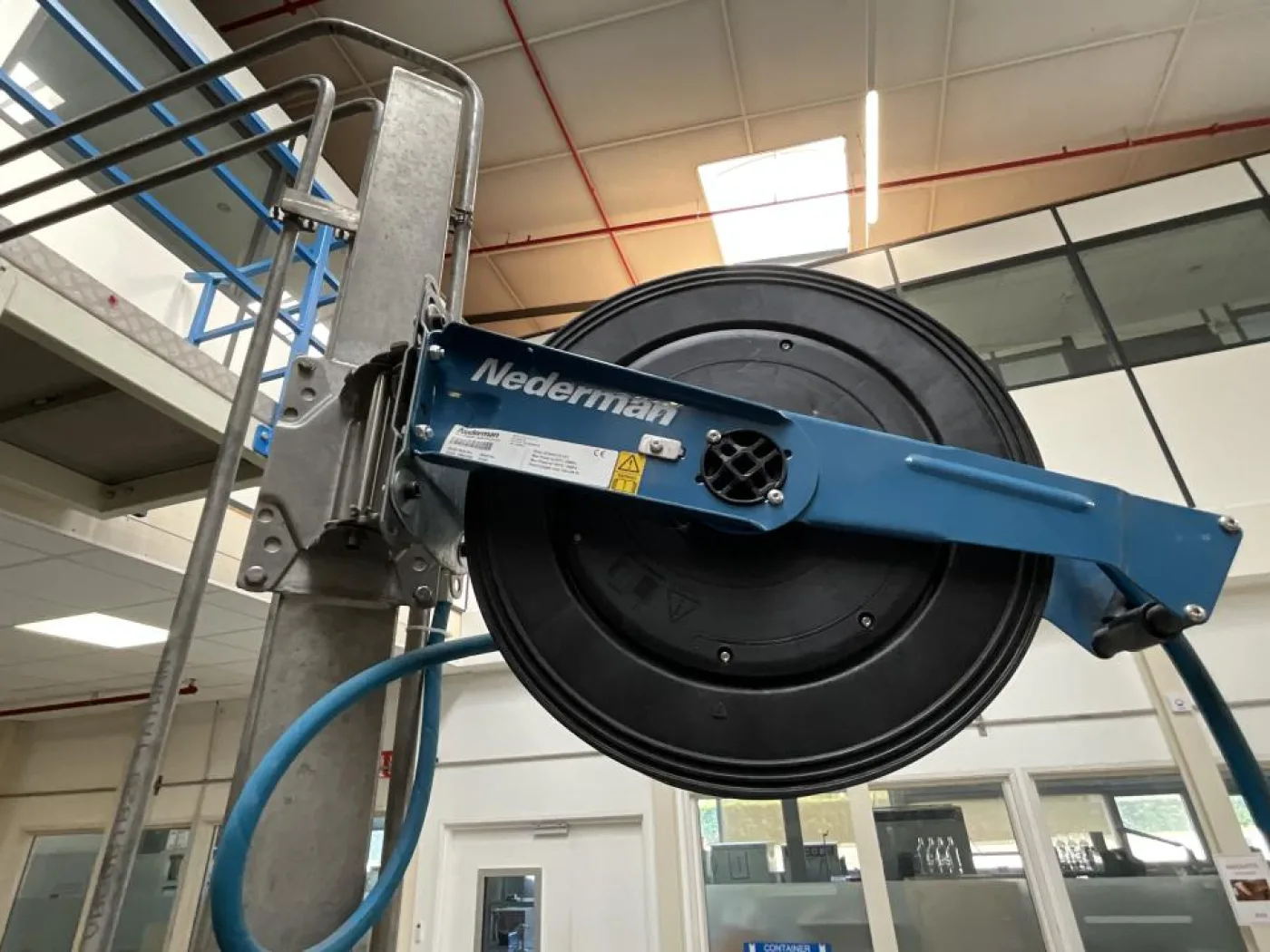 Nederman Nederman Hose Reel and Prevost Air Line Reel on Stand - 5