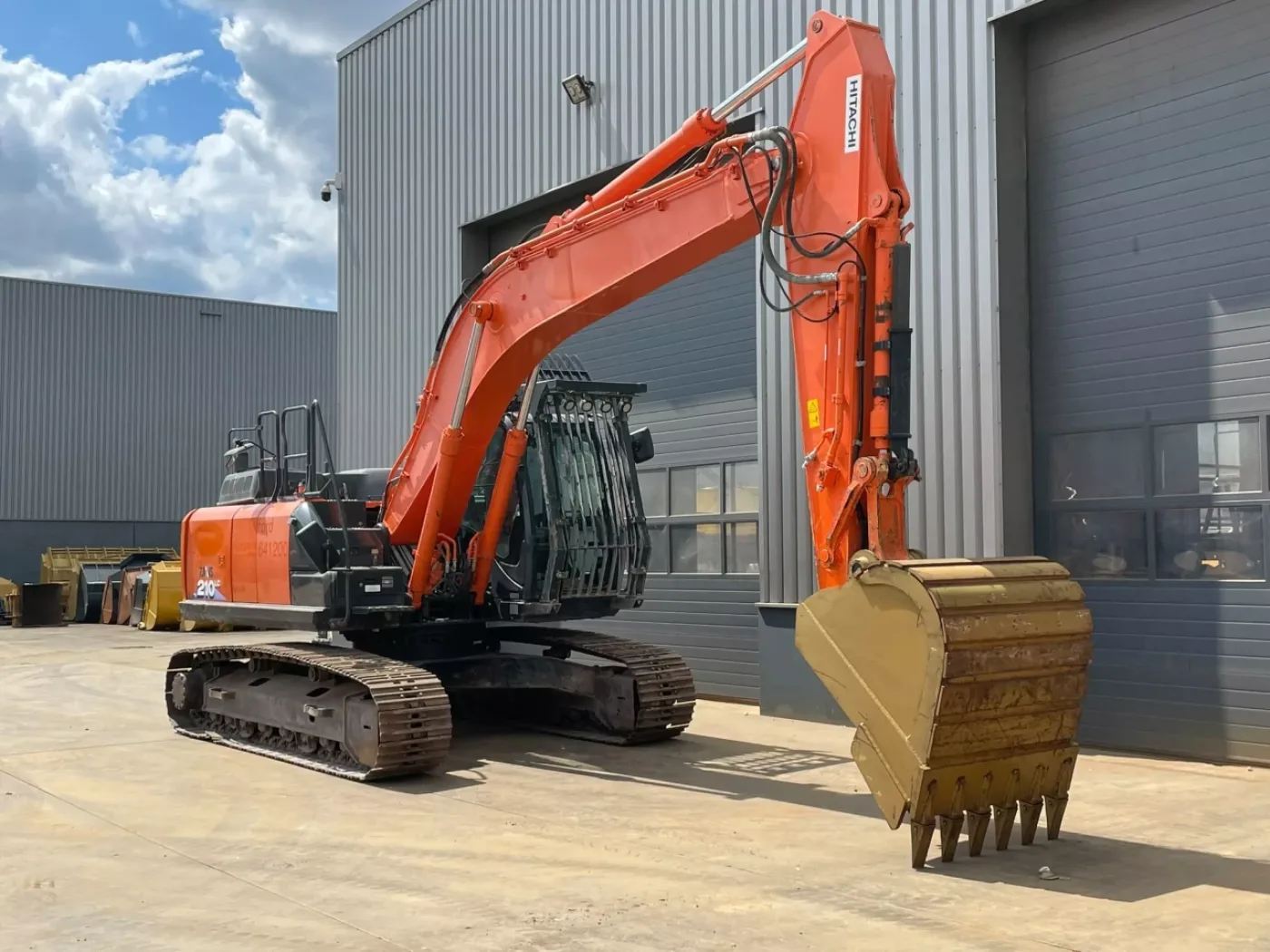 Hitachi ZX210LC-6 - 7
