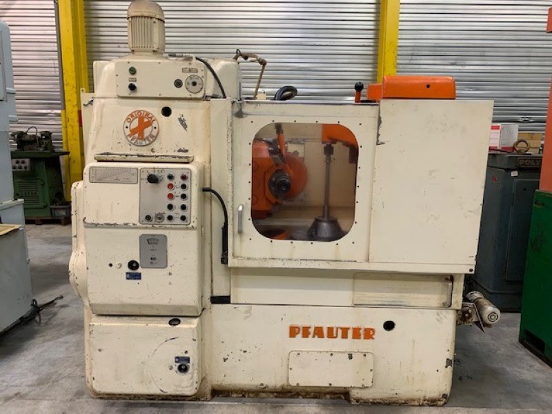 PFAUTER P400 – Gear Hobbing Machine