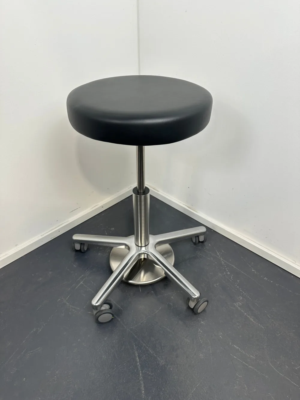 Brumaba OP-Hocker Höhenverstellbar